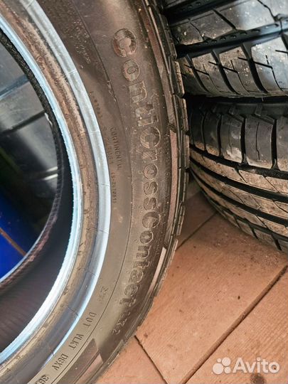 Continental ContiCrossContact LX2 215/60 R17