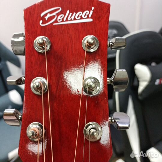 Классическая/акустическая гитара