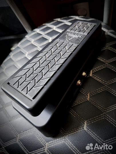 Behringer hall babe hb01