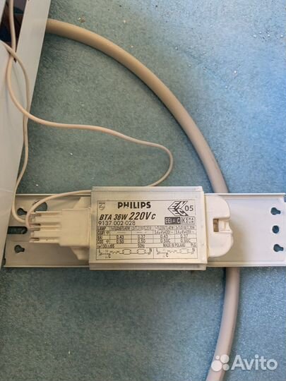 Светильники потолочные Philips бу