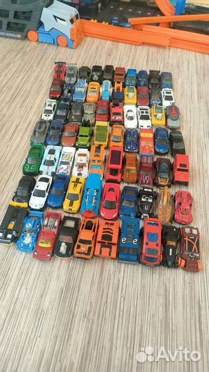 Набор машинок hot wheels