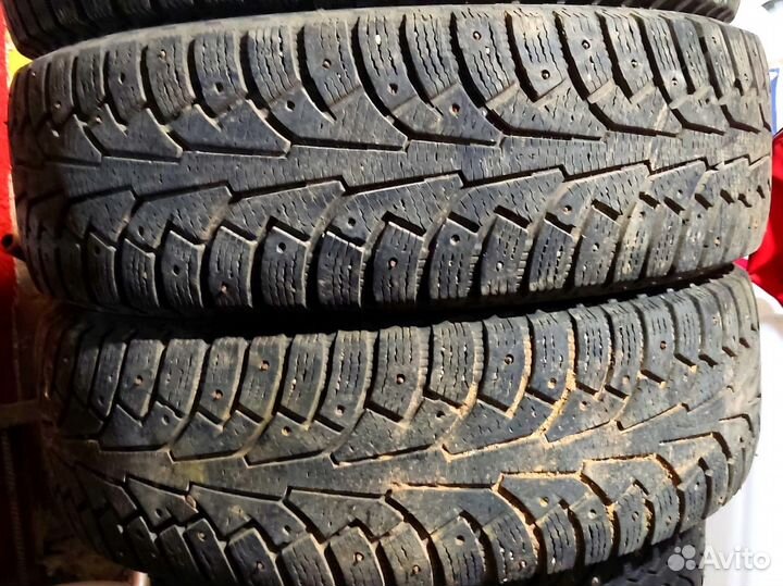 Nokian Tyres Hakkapeliitta 4 225/65 R17
