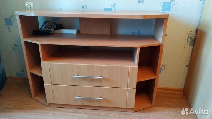 Тумба под телевизор
