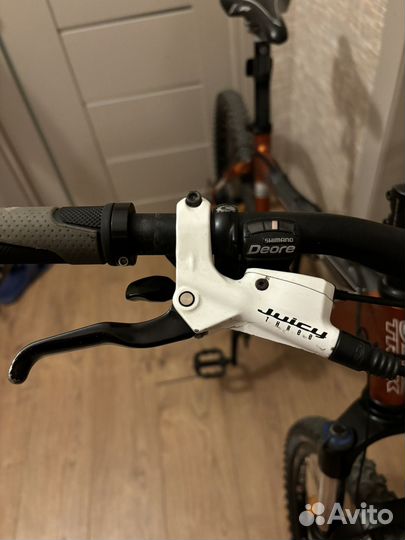 Trek 6300 (rock shox, shimano deore)