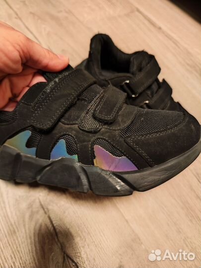 Кроссовки для девочки