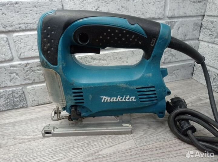 Электролобзик Makita 4329, 450 Вт