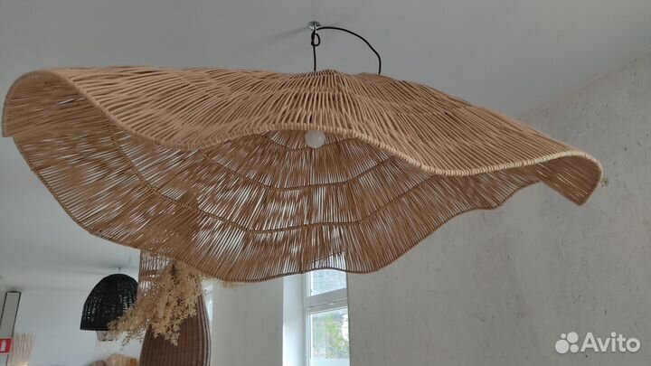 Светильники плетеные люстры