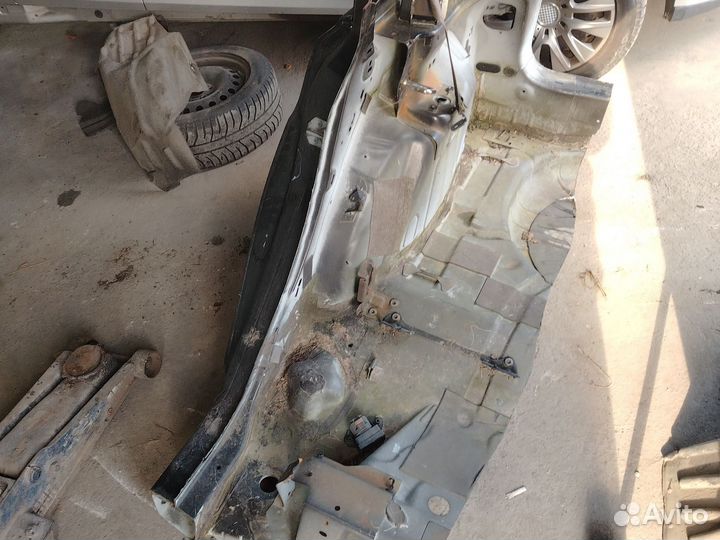 Крыло заднее правое форд фокус 3 рестайлинг