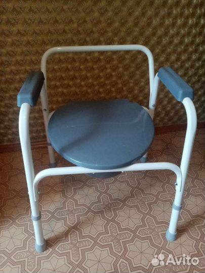 Стул туалет для инвалидов. Ширина 50см