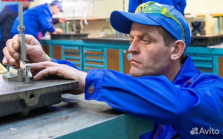 Слесарь мк - Вахта