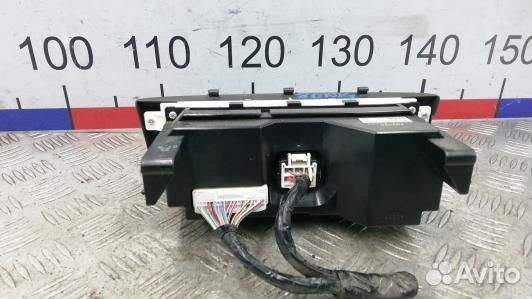 Блок управления печки и климат-контроля toyota ave