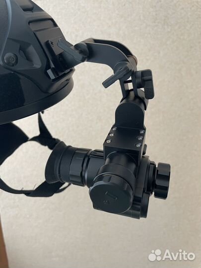 Прибор ночного видения NVG 10 пнв на военный шлем