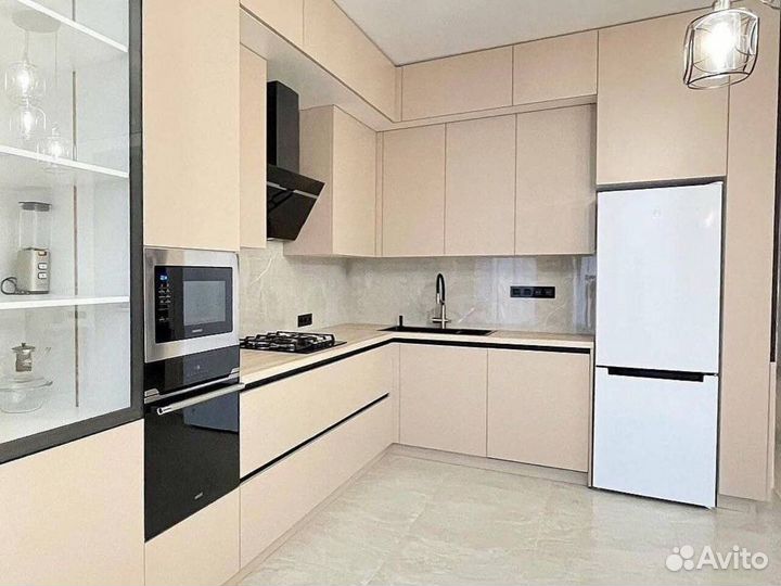 Кухонный гарнитур с барной стойкой