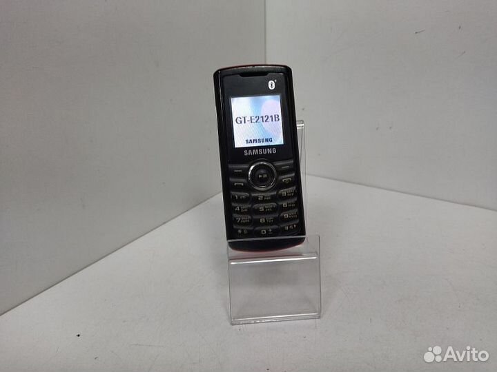 Samsung E2121B