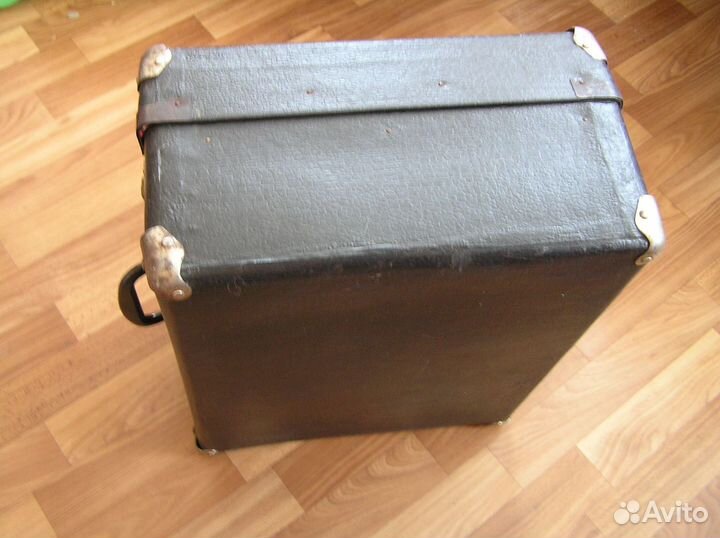 Продам ретро-чемодан