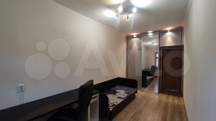 3-к. квартира, 58 м², 2/5 эт.