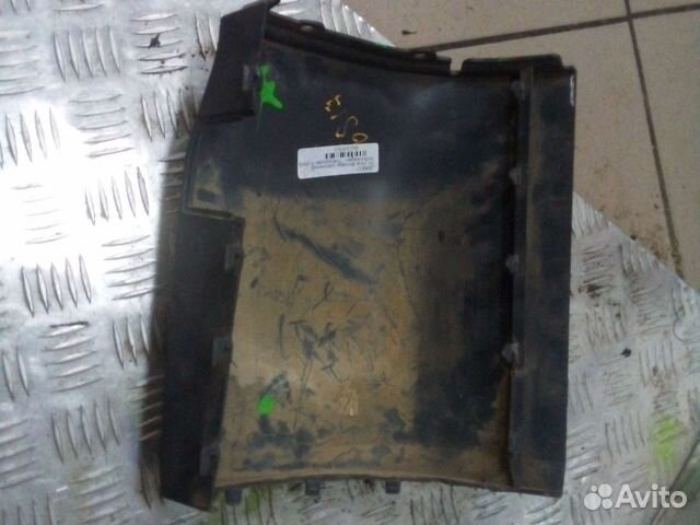 Накладка под фонарь задний левый Volkswagen T5