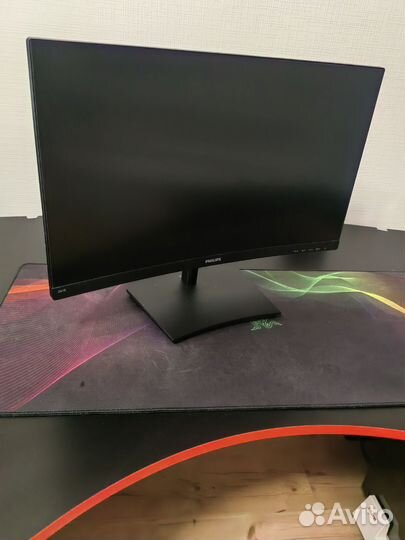 Монитор philips