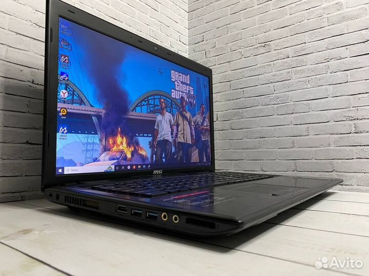 Игровой ноутбук MSI I5/17.3/12Gb/2видео/SSD+HDD