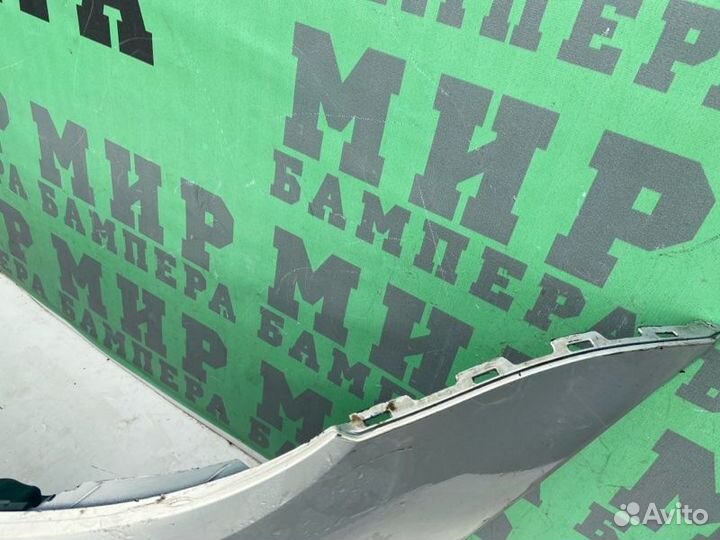 Бампер передний Volkswagen Caddy 3