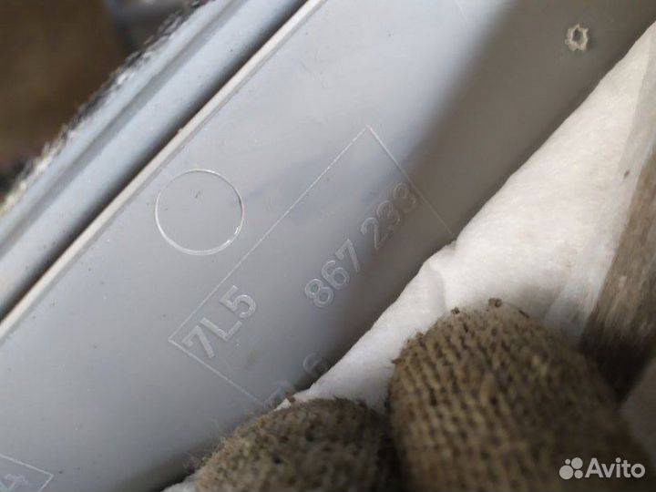 Обшивка стойки передняя левая Volkswagen Touareg