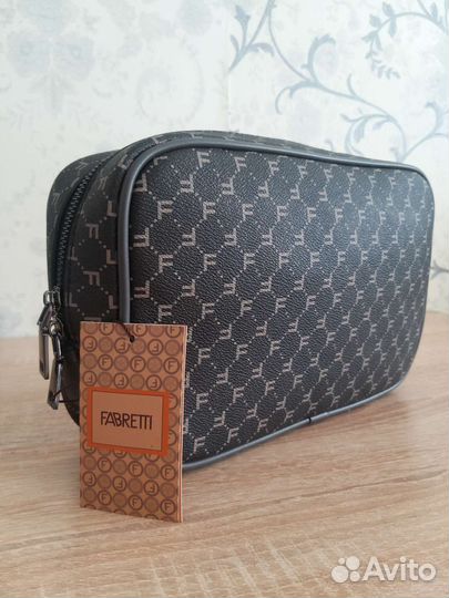 Косметичка женская новая