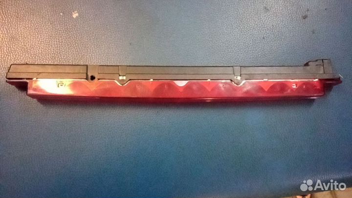 Фонарь стоп сигнал дополнительный audi a6 c5