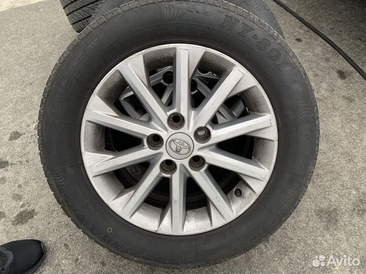 ONYX NY-801 215/60 R16