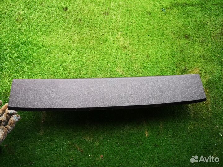 Обшивка двери багажника для Ford Kuga 08-12