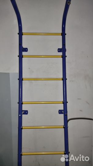 Шведская стенка с турником