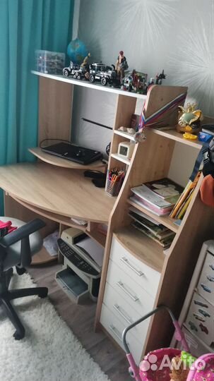 Компьютерный стол