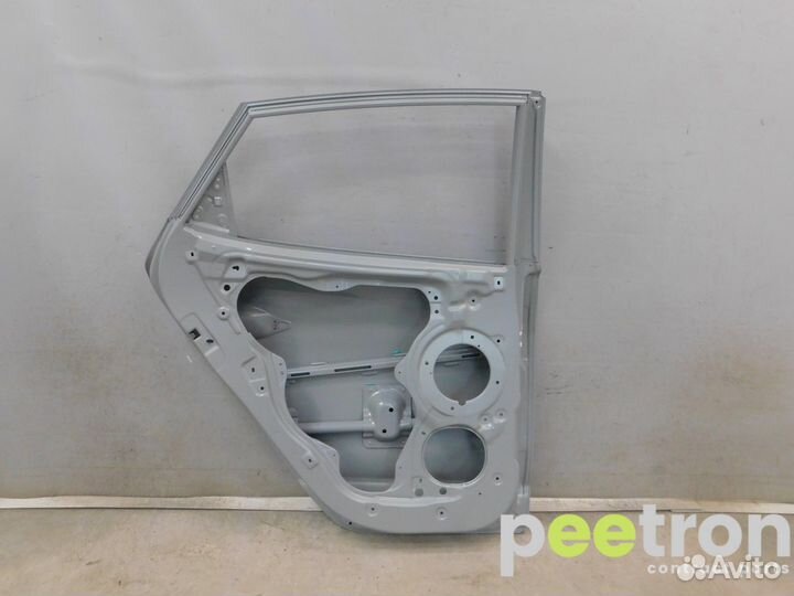 Б/У Б/У Дверь задняя левая б/у 770032Y000