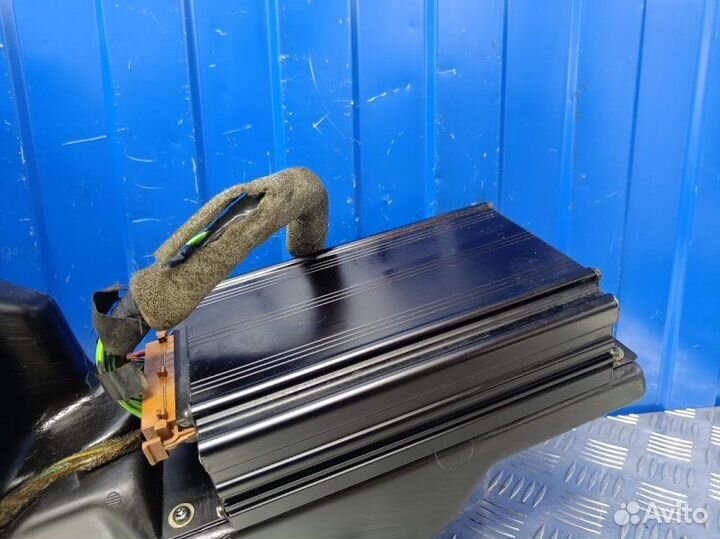 Сабвуфер Audi A6 C5 2.4 ALF 1998