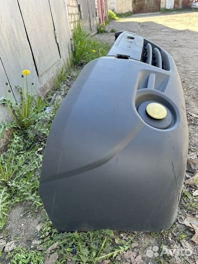 Бампер Opel Vivaro