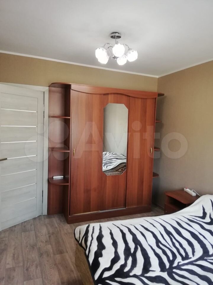 2-к. квартира, 60 м², 3/6 эт.