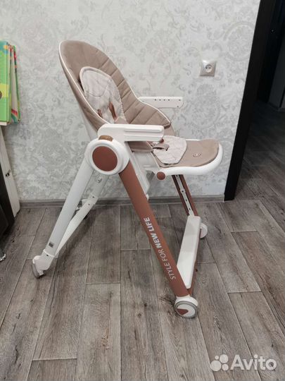 Детский стульчик для кормления happy baby