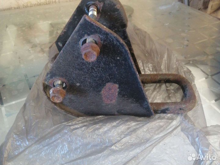 Задний буксировочный крюк mitsubishi asx