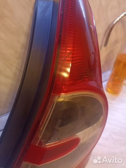 Фонарь задний правый Renault Sandero 1 8200734824