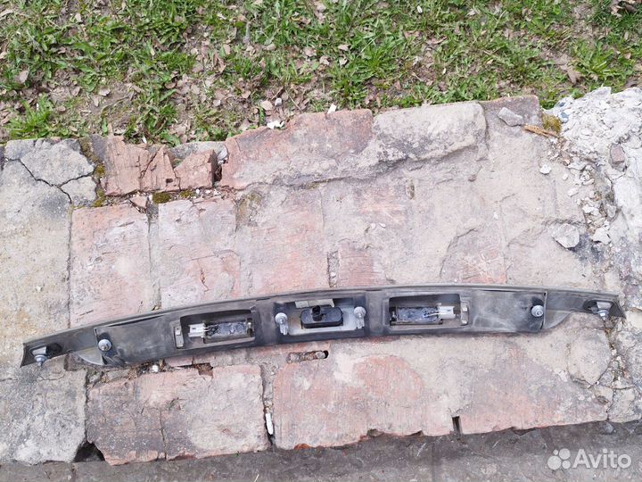 Молдинг на багажник Рено флюенс