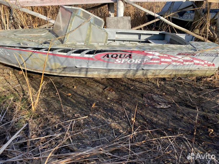 Моторная лодка Прогресс 2