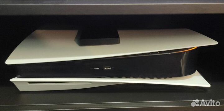 PlayStation 5 с приводом + док для гейпадов и игры