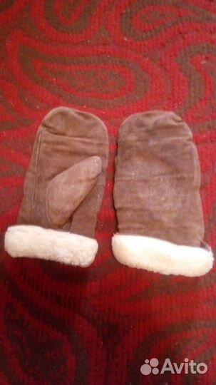 Варежки.Перчатки.Рукавицы.Натуральный мех