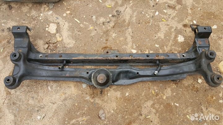 Передняя подмоторная балка пассат б3 б4 191199201b