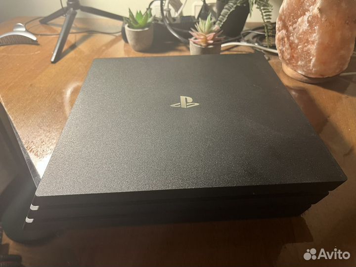 Sony playstation 4 PS4 pro 1tb с играми