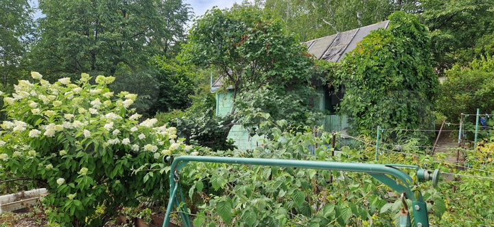 Дом 15 м² на участке 9 сот.