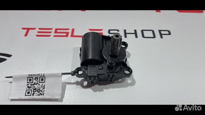 Сервопривод размораживания (печки) Tesla Model S