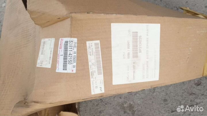 Крыло переднее правое toyota RAV4