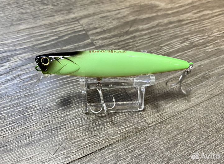 Воблер hump Bra:s 100 F