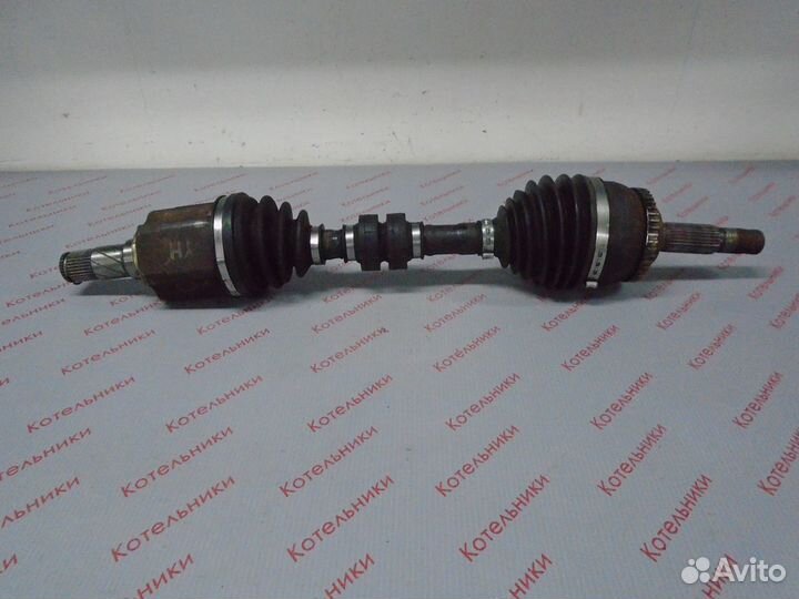 Nissan 39101-AV622 Вал приводной левый