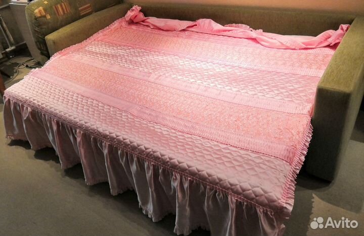 Покрывало + 2 наволочки состояние 5 турция